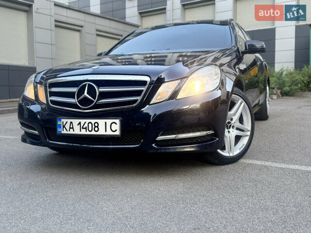 Синий Мерседес Е-Класс, объемом двигателя 1.8 л и пробегом 367 тыс. км за 8800 $, фото 3 на Automoto.ua