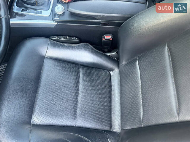 Синий Мерседес Е-Класс, объемом двигателя 1.8 л и пробегом 367 тыс. км за 8800 $, фото 30 на Automoto.ua