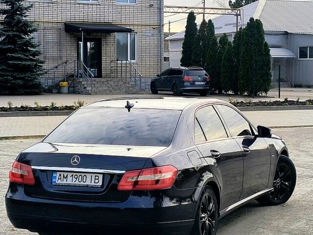Синій Мерседес Е-Клас, об'ємом двигуна 1.8 л та пробігом 178 тис. км за 8888 $, фото 4 на Automoto.ua