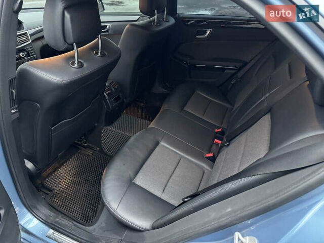 Синий Мерседес Е-Класс, объемом двигателя 3 л и пробегом 286 тыс. км за 15900 $, фото 22 на Automoto.ua