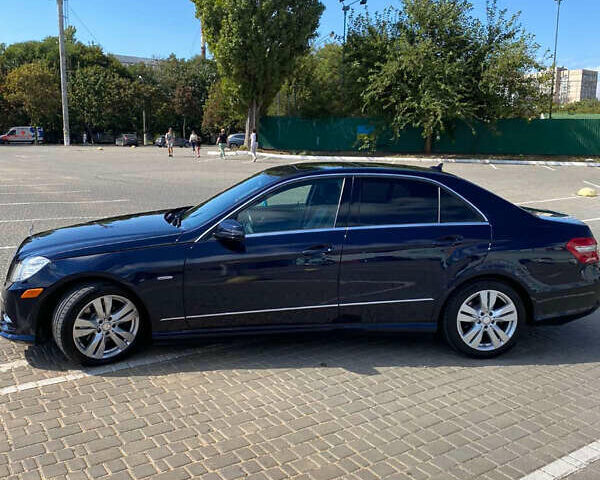Синий Мерседес Е-Класс, объемом двигателя 2.99 л и пробегом 529 тыс. км за 10999 $, фото 9 на Automoto.ua