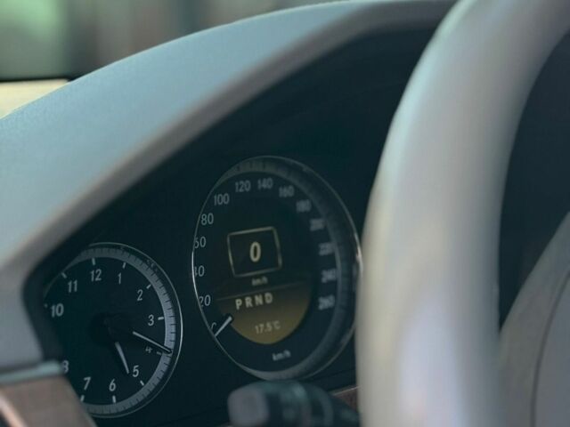 Синій Мерседес Е-Клас, об'ємом двигуна 2.14 л та пробігом 290 тис. км за 11999 $, фото 27 на Automoto.ua