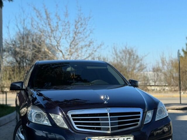 Синій Мерседес Е-Клас, об'ємом двигуна 2.14 л та пробігом 290 тис. км за 11999 $, фото 17 на Automoto.ua