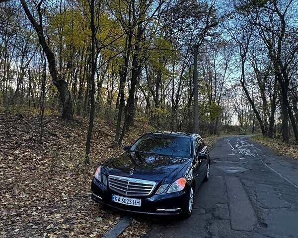 Синий Мерседес Е-Класс, объемом двигателя 1.8 л и пробегом 334 тыс. км за 10300 $, фото 5 на Automoto.ua