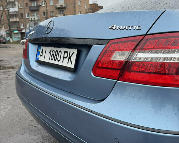 Синий Мерседес Е-Класс, объемом двигателя 3 л и пробегом 286 тыс. км за 15900 $, фото 11 на Automoto.ua