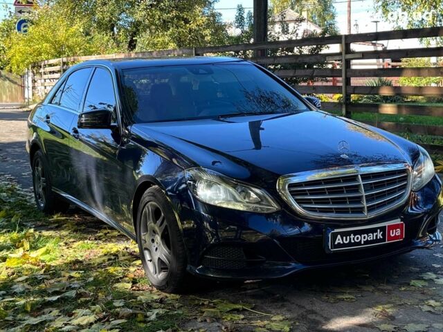 Синий Мерседес Е-Класс, объемом двигателя 2.2 л и пробегом 213 тыс. км за 19390 $, фото 2 на Automoto.ua