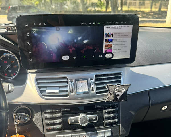 Синий Мерседес Е-Класс, объемом двигателя 2.1 л и пробегом 180 тыс. км за 15700 $, фото 14 на Automoto.ua