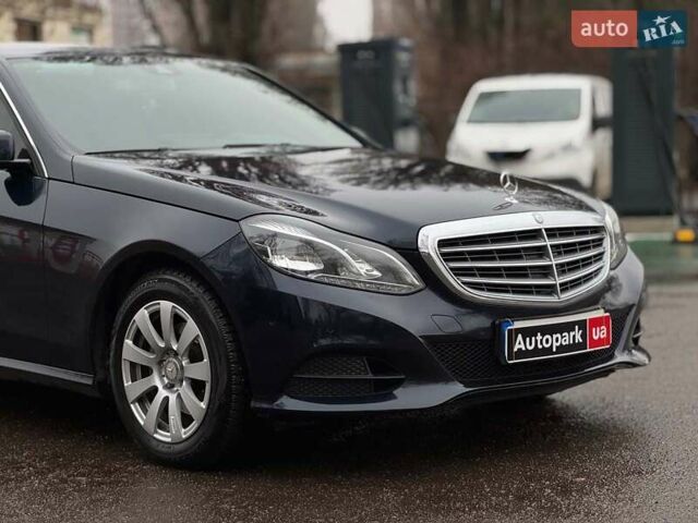 Синий Мерседес Е-Класс, объемом двигателя 2.2 л и пробегом 213 тыс. км за 15990 $, фото 20 на Automoto.ua