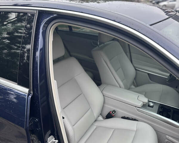 Синий Мерседес Е-Класс, объемом двигателя 2.14 л и пробегом 217 тыс. км за 16000 $, фото 9 на Automoto.ua