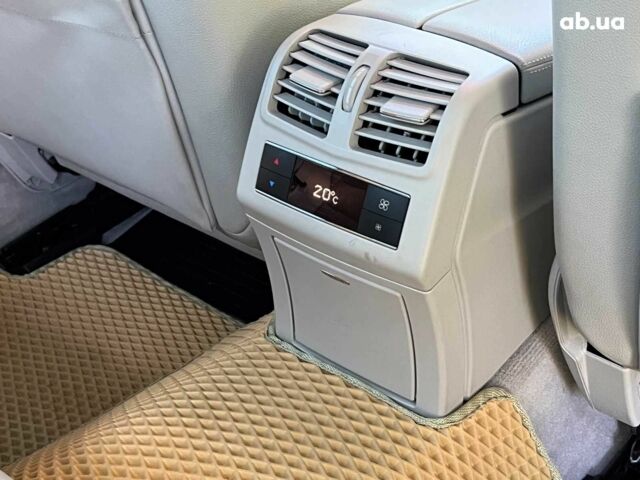 Синий Мерседес Е-Класс, объемом двигателя 2.2 л и пробегом 213 тыс. км за 19390 $, фото 27 на Automoto.ua