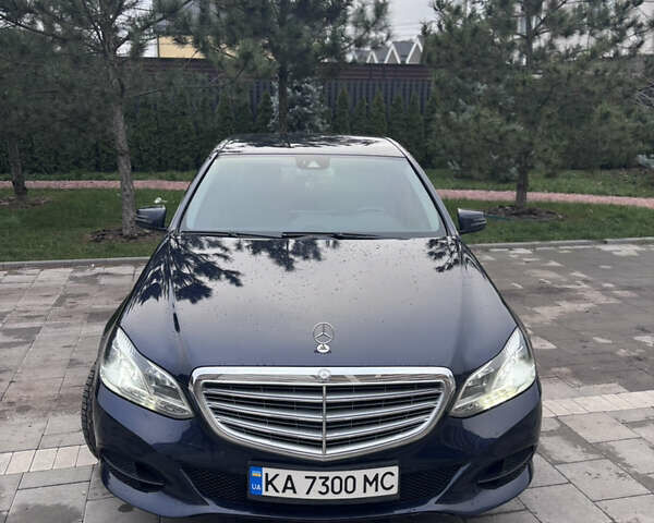 Синий Мерседес Е-Класс, объемом двигателя 2.14 л и пробегом 217 тыс. км за 16000 $, фото 19 на Automoto.ua