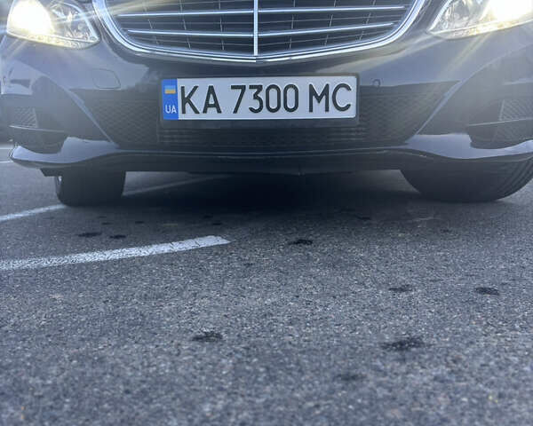 Синий Мерседес Е-Класс, объемом двигателя 2.2 л и пробегом 217 тыс. км за 18800 $, фото 14 на Automoto.ua
