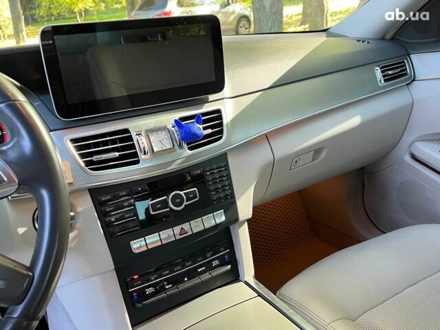 Синий Мерседес Е-Класс, объемом двигателя 2.2 л и пробегом 213 тыс. км за 19390 $, фото 21 на Automoto.ua