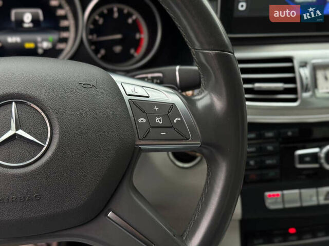 Синий Мерседес Е-Класс, объемом двигателя 2.14 л и пробегом 217 тыс. км за 16000 $, фото 33 на Automoto.ua