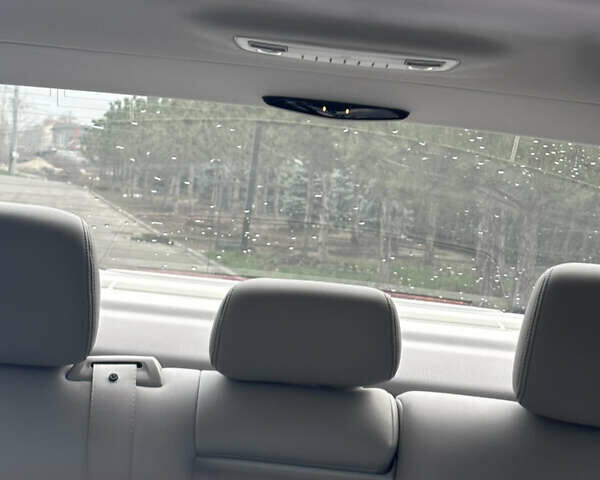 Синий Мерседес Е-Класс, объемом двигателя 2.14 л и пробегом 217 тыс. км за 16000 $, фото 25 на Automoto.ua