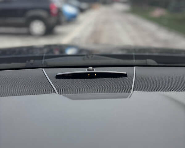 Синий Мерседес Е-Класс, объемом двигателя 2.14 л и пробегом 217 тыс. км за 16000 $, фото 24 на Automoto.ua