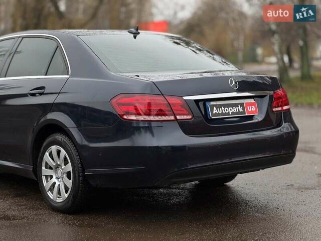 Синий Мерседес Е-Класс, объемом двигателя 2.2 л и пробегом 213 тыс. км за 15990 $, фото 11 на Automoto.ua