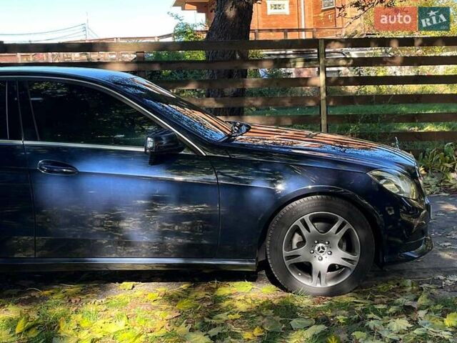 Мерседес Е-Класс 2013 в Киеве на Automoto.ua Синий Мерседес Е-Класс, объемом двигателя 2.2 л и пробегом 213 тыс. км за 19390 $, фото 3 на Automoto.ua