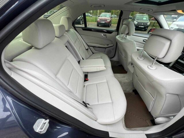 Мерседес Е-Класс 2014 в Киеве на Automoto.ua Синий Мерседес Е-Класс, объемом двигателя 3.5 л и пробегом 205 тыс. км за 18000 $, фото 17 на Automoto.ua