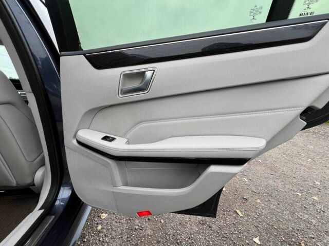 Мерседес Е-Класс 2014 в Киеве на Automoto.ua Синий Мерседес Е-Класс, объемом двигателя 3.5 л и пробегом 205 тыс. км за 18000 $, фото 18 на Automoto.ua