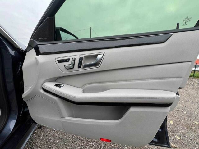 Мерседес Е-Класс 2014 в Киеве на Automoto.ua Синий Мерседес Е-Класс, объемом двигателя 3.5 л и пробегом 205 тыс. км за 18000 $, фото 16 на Automoto.ua