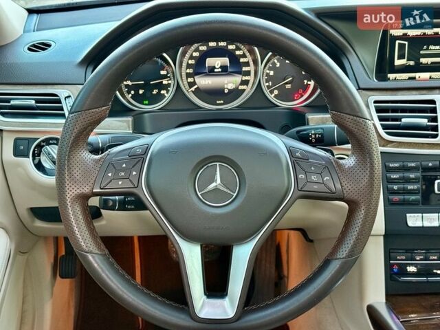 Синий Мерседес Е-Класс, объемом двигателя 3.5 л и пробегом 134 тыс. км за 17500 $, фото 33 на Automoto.ua