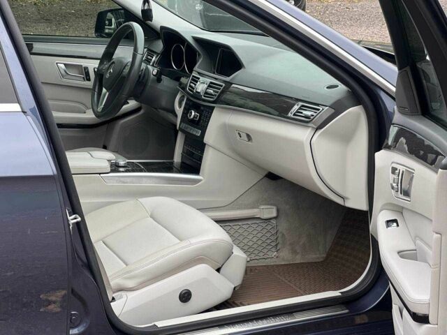 Мерседес Е-Класс 2014 в Киеве на Automoto.ua Синий Мерседес Е-Класс, объемом двигателя 3.5 л и пробегом 205 тыс. км за 18000 $, фото 15 на Automoto.ua