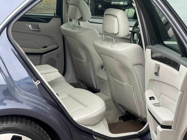 Мерседес Е-Класс 2014 в Киеве на Automoto.ua Синий Мерседес Е-Класс, объемом двигателя 3.5 л и пробегом 205 тыс. км за 18000 $, фото 13 на Automoto.ua