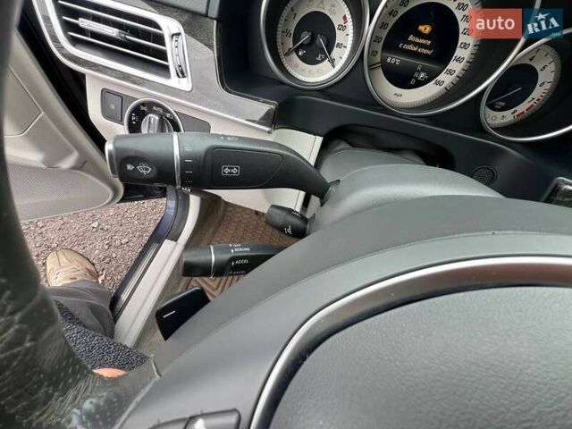 Синий Мерседес Е-Класс, объемом двигателя 3.5 л и пробегом 205 тыс. км за 18000 $, фото 22 на Automoto.ua