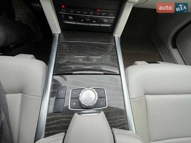 Синий Мерседес Е-Класс, объемом двигателя 3.5 л и пробегом 205 тыс. км за 15500 $, фото 23 на Automoto.ua