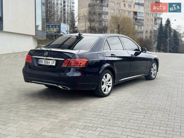 Синій Мерседес Е-Клас, об'ємом двигуна 2.2 л та пробігом 300 тис. км за 15700 $, фото 4 на Automoto.ua