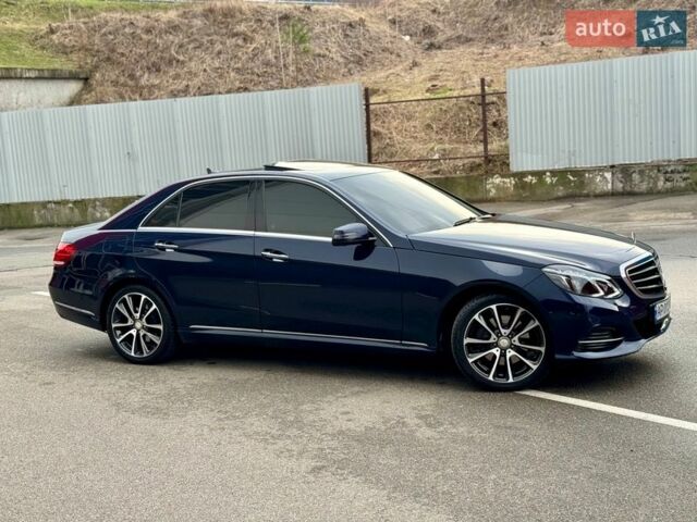 Синий Мерседес Е-Класс, объемом двигателя 3.5 л и пробегом 135 тыс. км за 17500 $, фото 3 на Automoto.ua