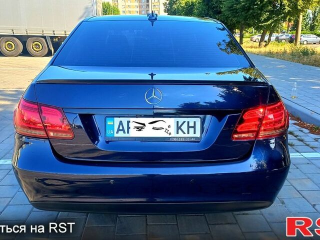 Синій Мерседес Е-Клас, об'ємом двигуна 2 л та пробігом 265 тис. км за 15500 $, фото 5 на Automoto.ua