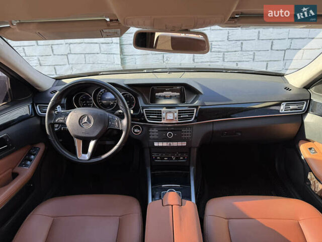 Синий Мерседес Е-Класс, объемом двигателя 2.14 л и пробегом 360 тыс. км за 16000 $, фото 17 на Automoto.ua