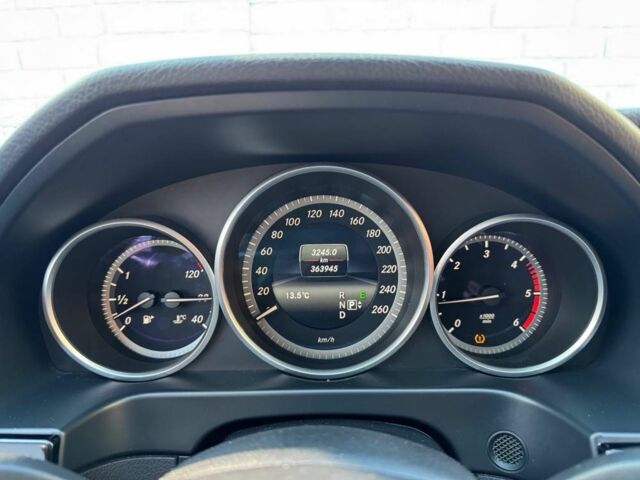 Синий Мерседес Е-Класс, объемом двигателя 2.2 л и пробегом 360 тыс. км за 15999 $, фото 17 на Automoto.ua