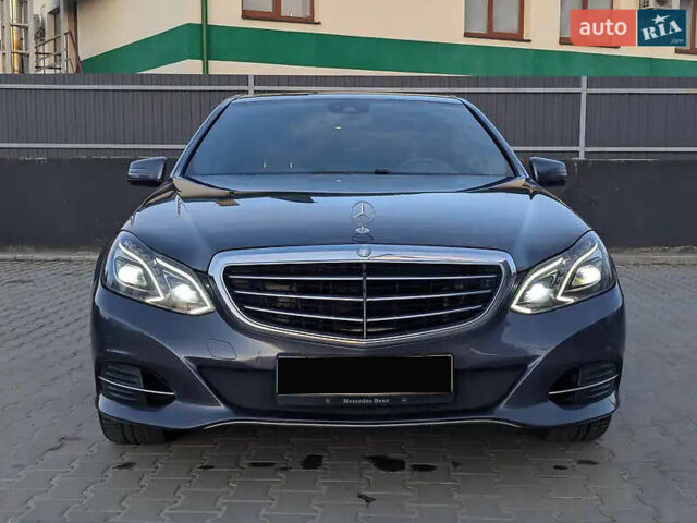 Синій Мерседес Е-Клас, об'ємом двигуна 3 л та пробігом 328 тис. км за 16900 $, фото 2 на Automoto.ua