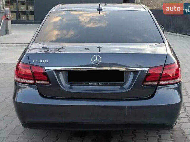 Синій Мерседес Е-Клас, об'ємом двигуна 3 л та пробігом 328 тис. км за 16900 $, фото 5 на Automoto.ua