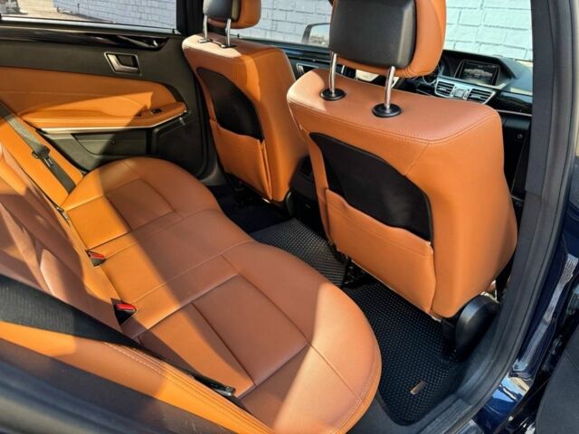 Синий Мерседес Е-Класс, объемом двигателя 2.2 л и пробегом 360 тыс. км за 15999 $, фото 11 на Automoto.ua