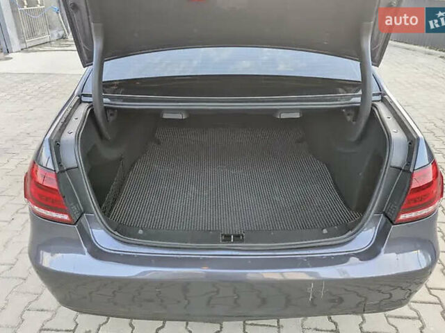 Синій Мерседес Е-Клас, об'ємом двигуна 3 л та пробігом 328 тис. км за 16900 $, фото 15 на Automoto.ua