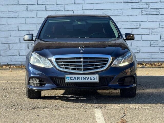 Синий Мерседес Е-Класс, объемом двигателя 2.2 л и пробегом 360 тыс. км за 15999 $, фото 1 на Automoto.ua