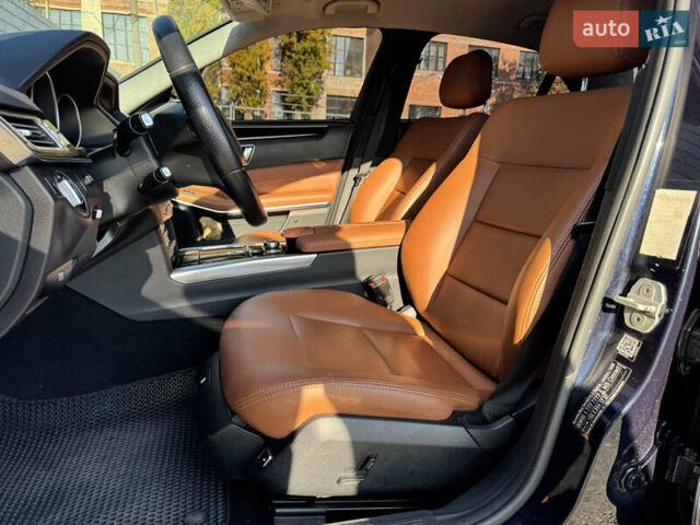 Синий Мерседес Е-Класс, объемом двигателя 2.14 л и пробегом 360 тыс. км за 16000 $, фото 22 на Automoto.ua