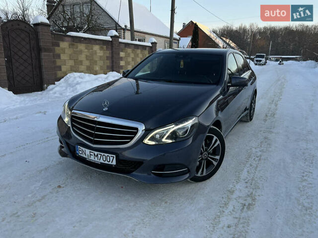 Синий Мерседес Е-Класс, объемом двигателя 3 л и пробегом 330 тыс. км за 17500 $, фото 1 на Automoto.ua