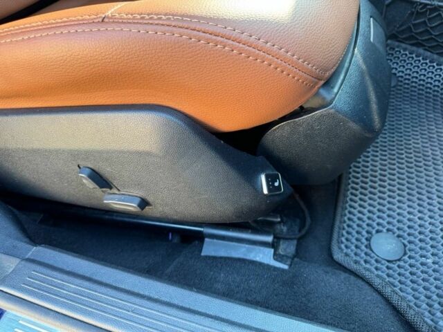 Синий Мерседес Е-Класс, объемом двигателя 2.2 л и пробегом 360 тыс. км за 15999 $, фото 12 на Automoto.ua