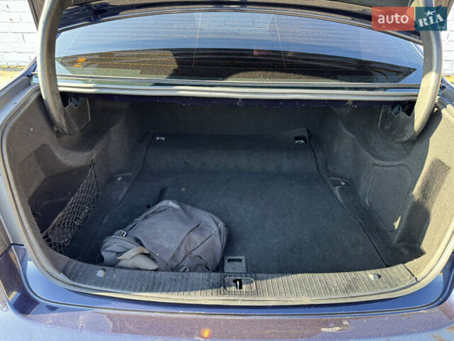 Синий Мерседес Е-Класс, объемом двигателя 2.14 л и пробегом 360 тыс. км за 16000 $, фото 15 на Automoto.ua