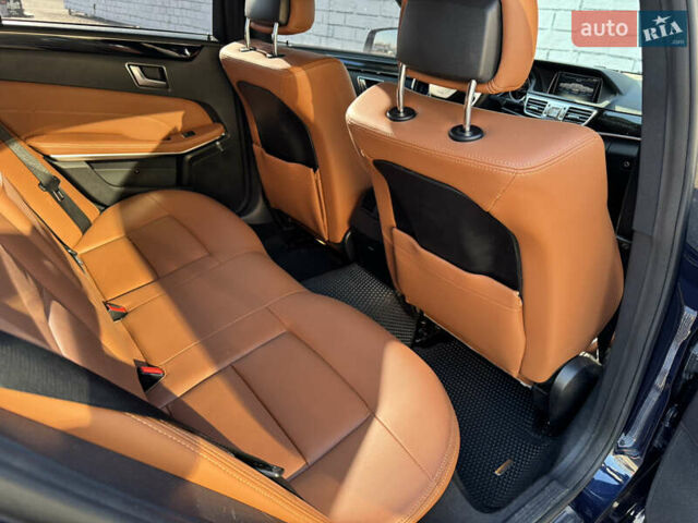 Синій Мерседес Е-Клас, об'ємом двигуна 2.14 л та пробігом 360 тис. км за 16000 $, фото 18 на Automoto.ua