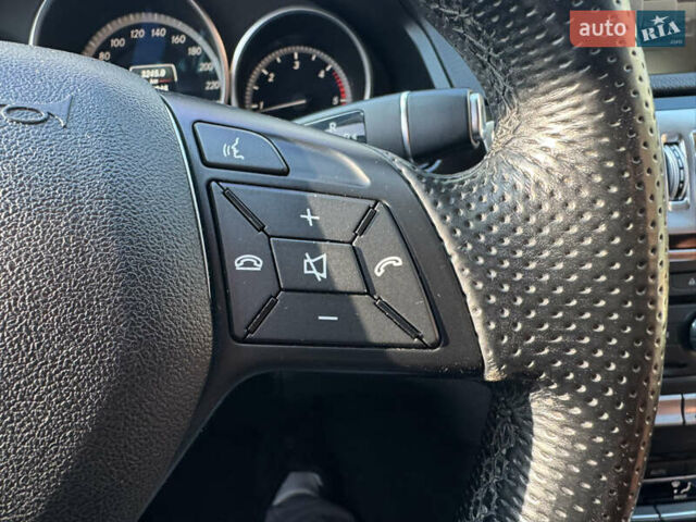 Синій Мерседес Е-Клас, об'ємом двигуна 2.14 л та пробігом 360 тис. км за 16000 $, фото 29 на Automoto.ua