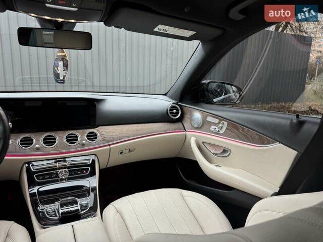 Синій Мерседес Е-Клас, об'ємом двигуна 1.99 л та пробігом 100 тис. км за 22999 $, фото 38 на Automoto.ua