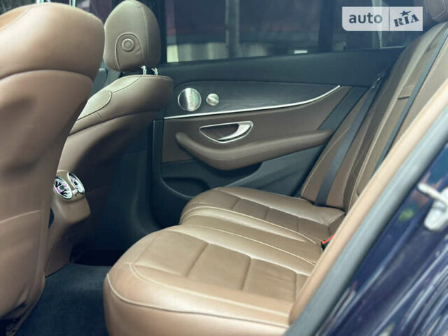 Синий Мерседес Е-Класс, объемом двигателя 3 л и пробегом 122 тыс. км за 34800 $, фото 10 на Automoto.ua