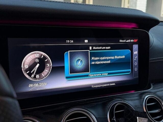 Синий Мерседес Е-Класс, объемом двигателя 2.2 л и пробегом 229 тыс. км за 27500 $, фото 12 на Automoto.ua