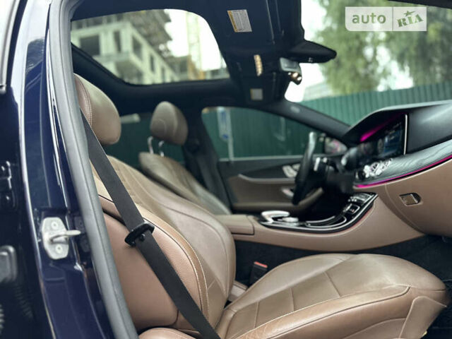 Синий Мерседес Е-Класс, объемом двигателя 3 л и пробегом 122 тыс. км за 34800 $, фото 12 на Automoto.ua